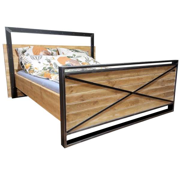 ISOLA LOFT – Bett W2 aus Massivholz und Stahl im Industriedesign